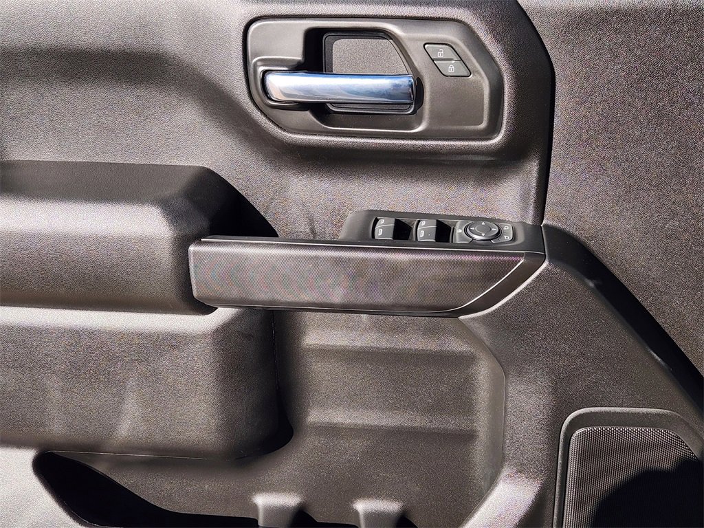 Used 2024 Chevrolet Silverado 1500 Custom image 23