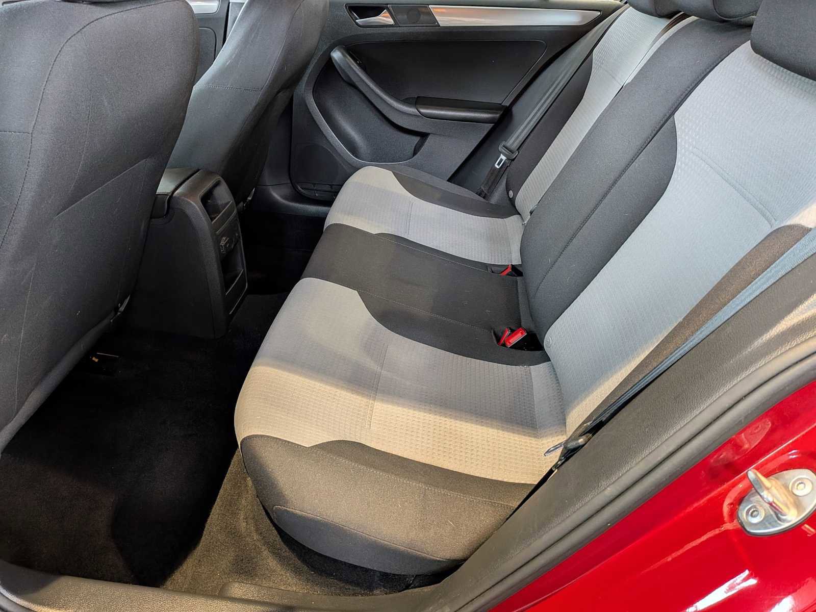 Used 2018 Volkswagen Jetta S image 17