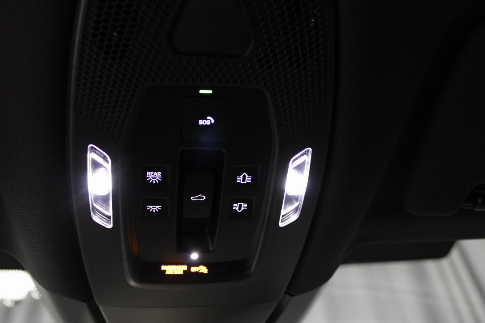 Certified 2025 Porsche Panamera 4 image 35