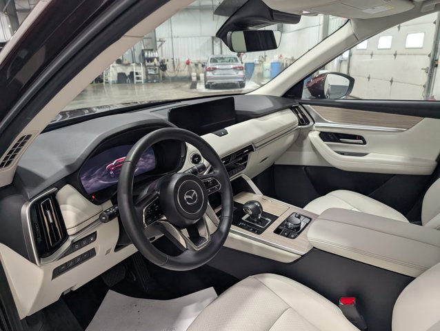 Used 2025 MAZDA CX-90 Plug-In Hybrid w/ Premium Plus image 15