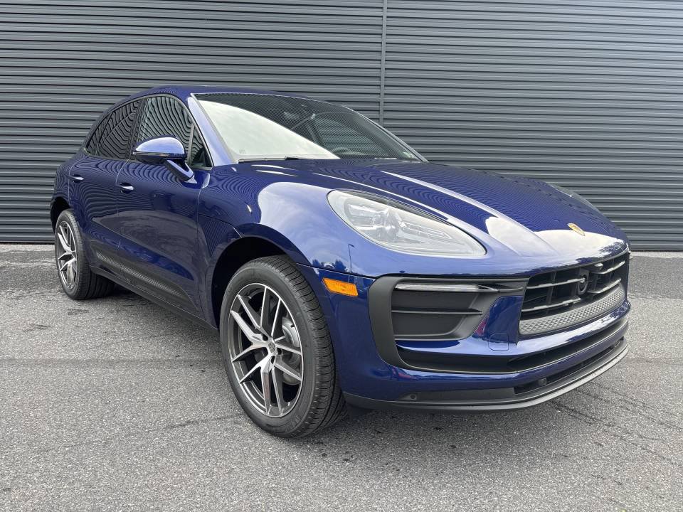 Certified 2026 Porsche Macan image 7