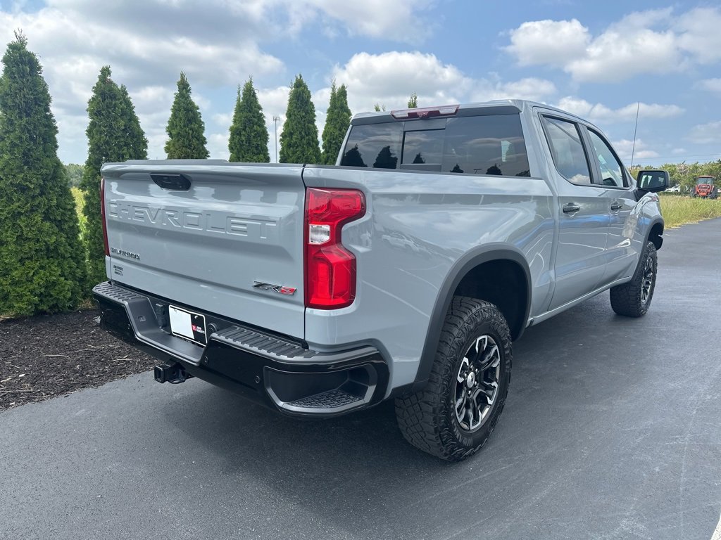 Used 2024 Chevrolet Silverado 1500 ZR2 w/ Technology Package image 7