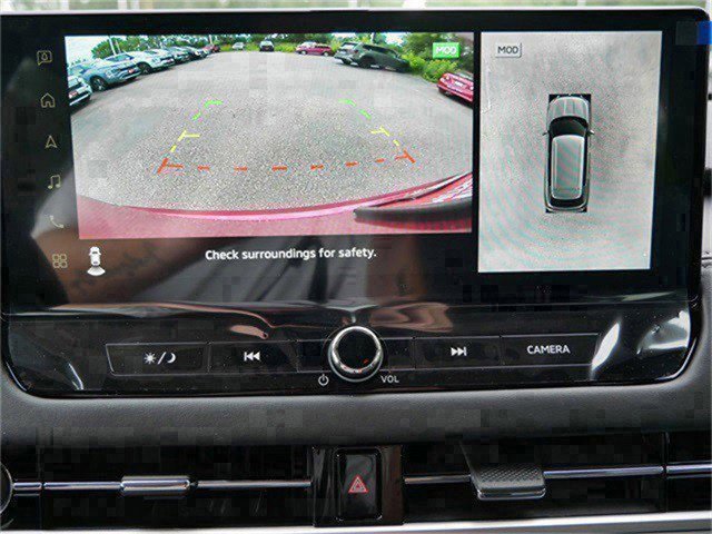 New 2025 Mitsubishi Outlander SE image 9