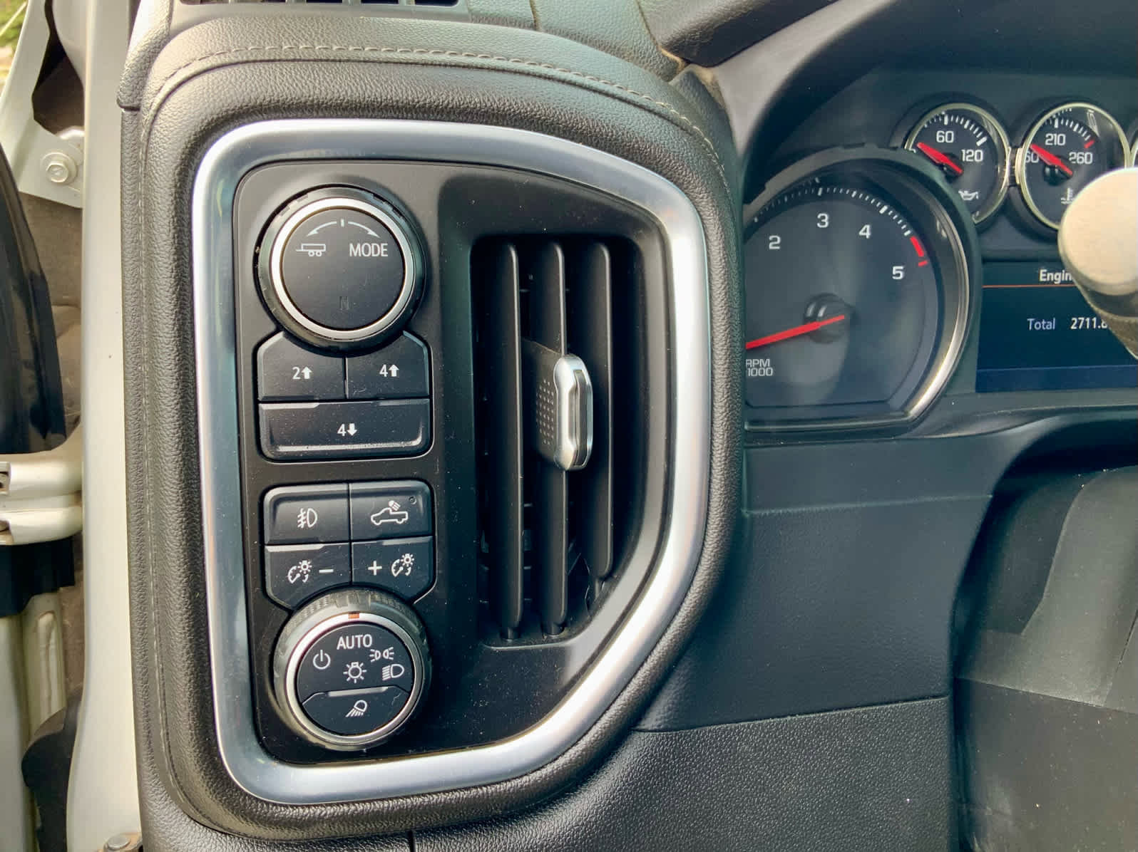 Used 2021 Chevrolet Silverado 3500 LT w/ Convenience Package AWD/4WD image 47