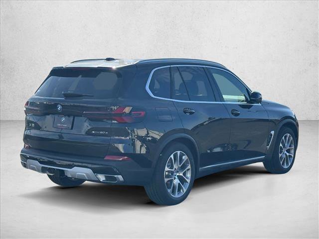 New 2026 BMW X5 xDrive50e image 3