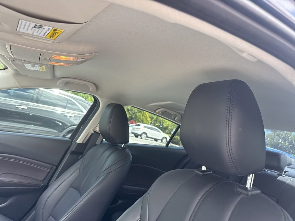 Used 2018 MAZDA MAZDA3 Touring FWD image 20