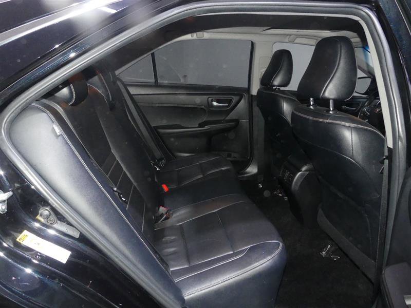 Used 2016 Toyota Camry XLE FWD image 28