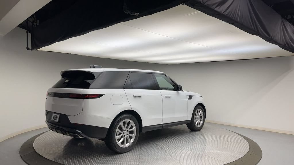 Certified 2025 Land Rover Range Rover Sport SE AWD/4WD image 8