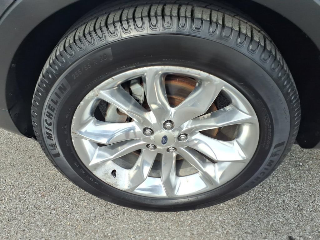 Used 2015 Ford Explorer Limited w/ Equipment Group 301A AWD/4WD image 5