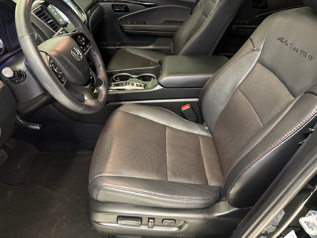 Certified 2024 Honda Passport Black Edition image 20