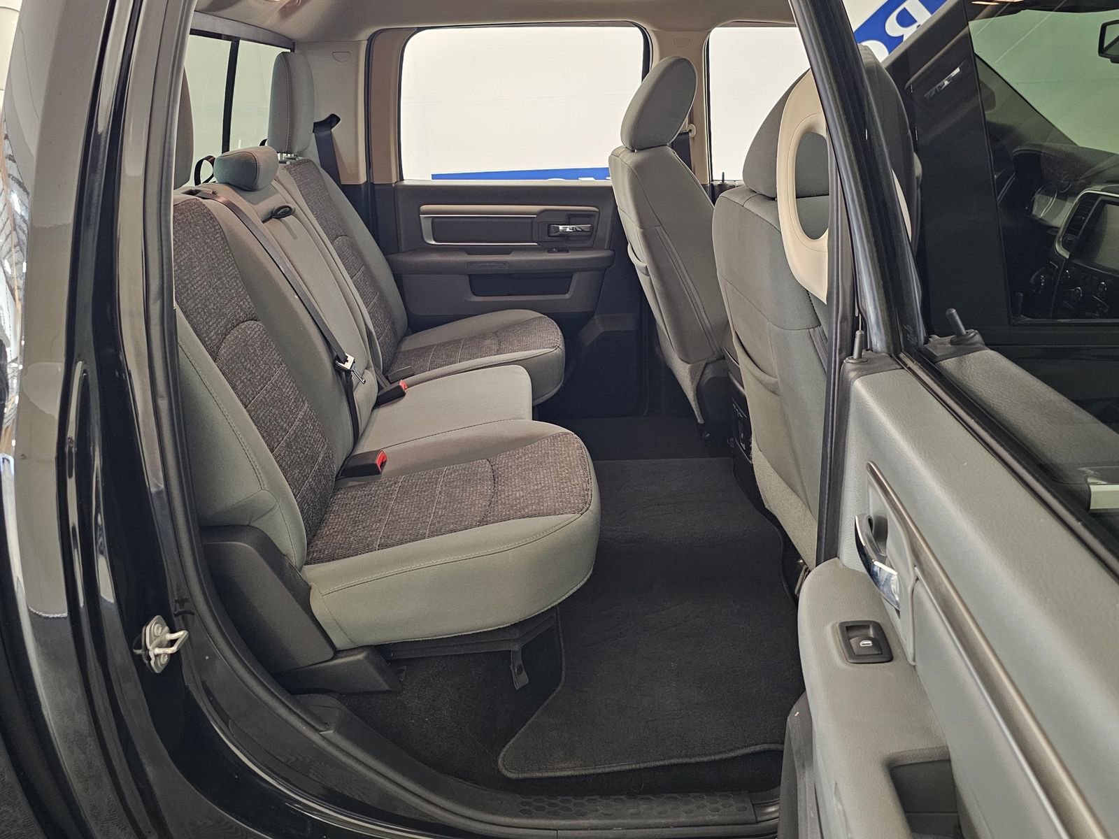 Used 2017 RAM 1500 Big Horn image 35