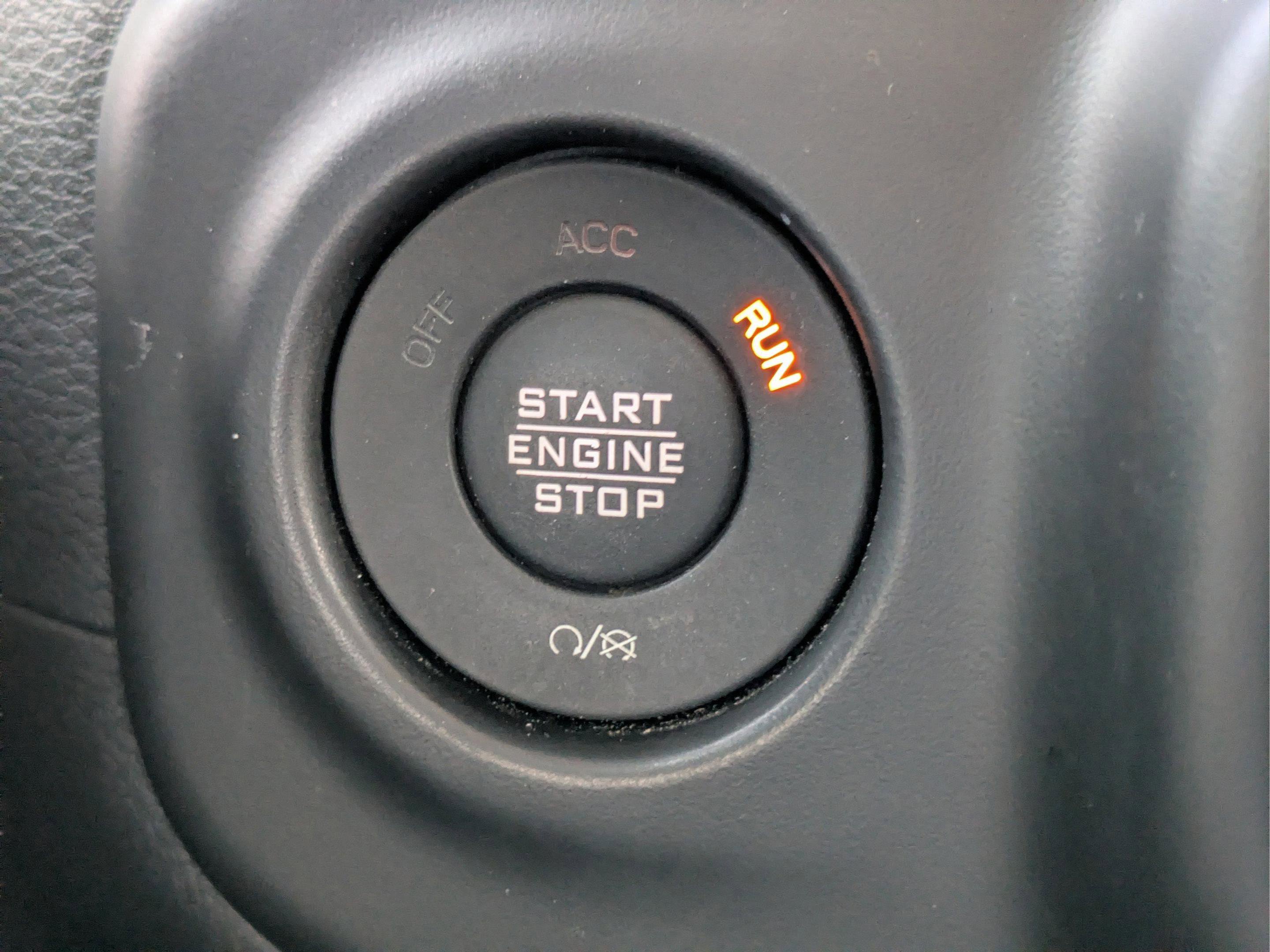 Used 2022 Jeep Wrangler Unlimited Sahara image 31