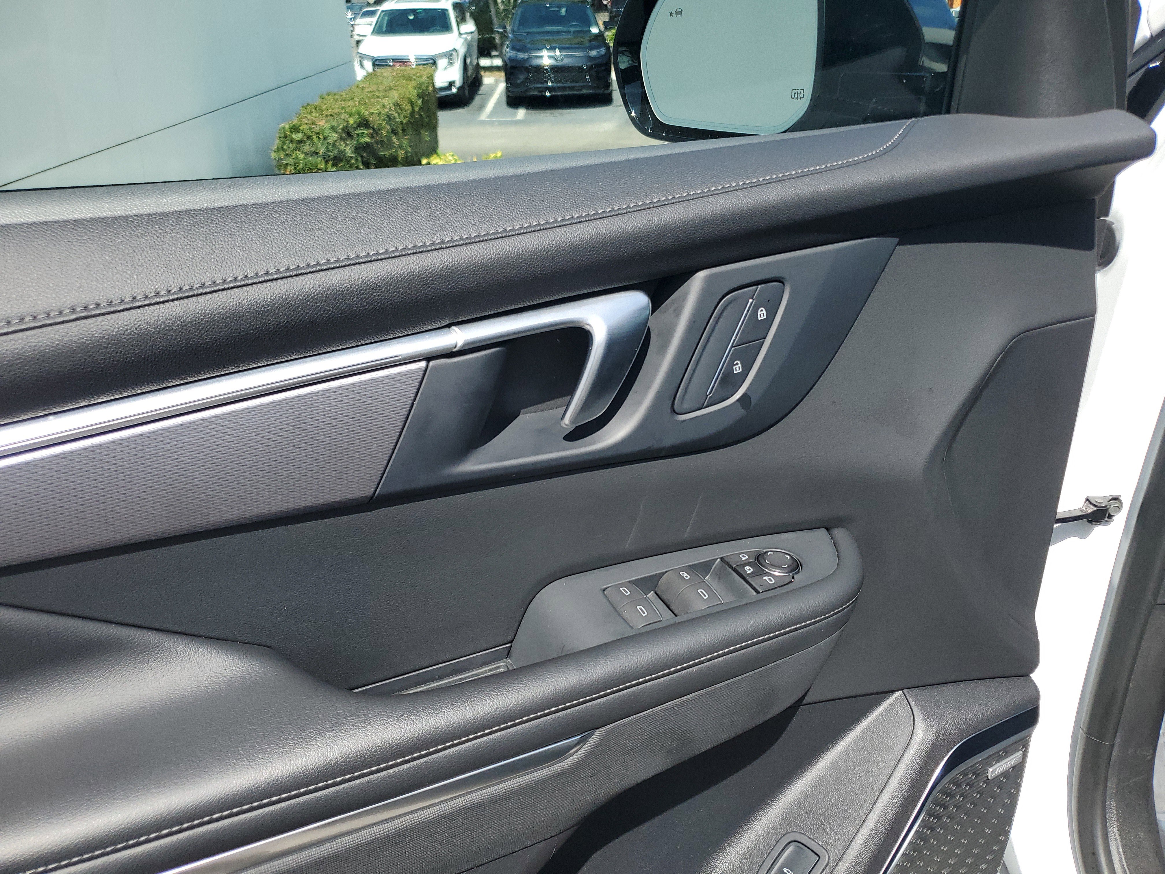 Used 2025 Buick Enclave Sport Touring image 20