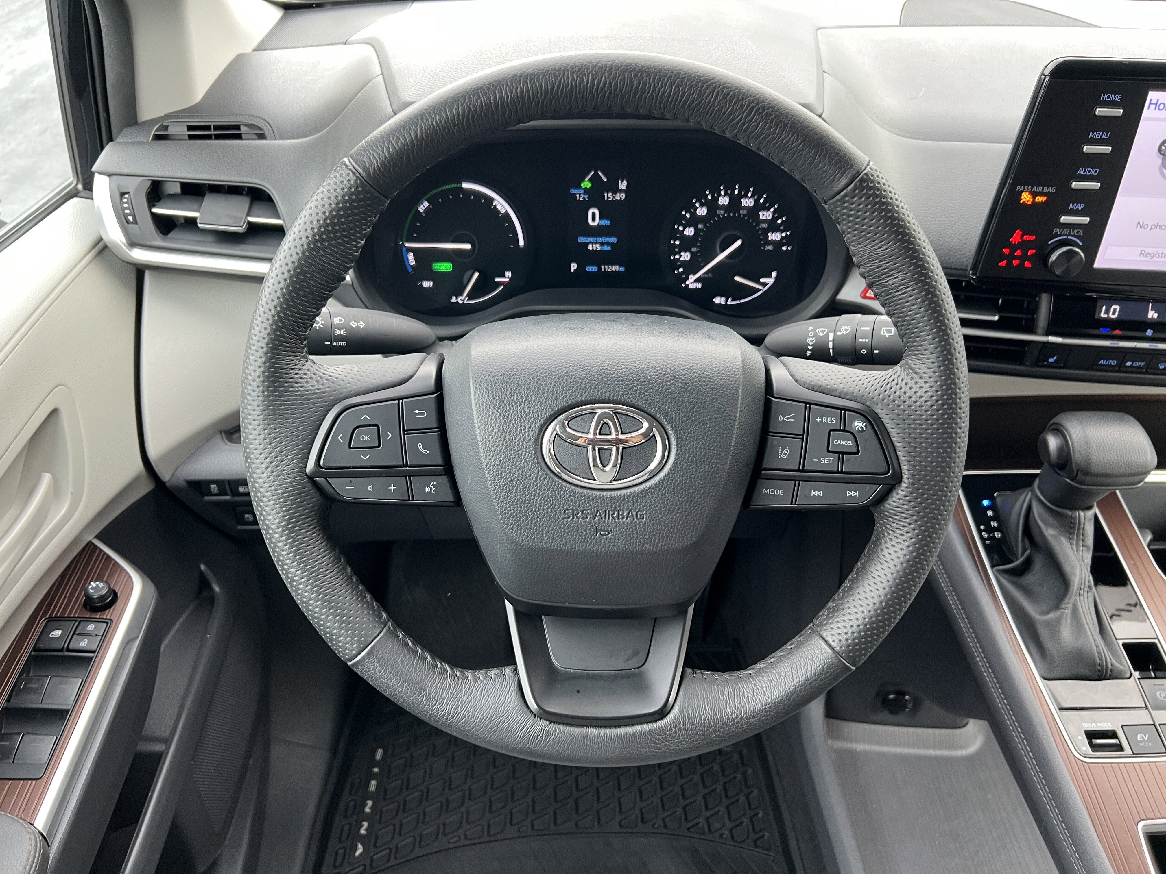 Used 2024 Toyota Sienna LE image 22