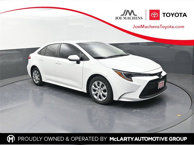 Used 2023 Toyota Corolla LE image 1