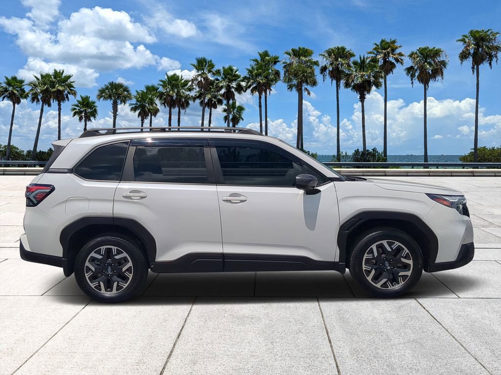 Certified 2025 Subaru Forester Premium AWD/4WD image 6