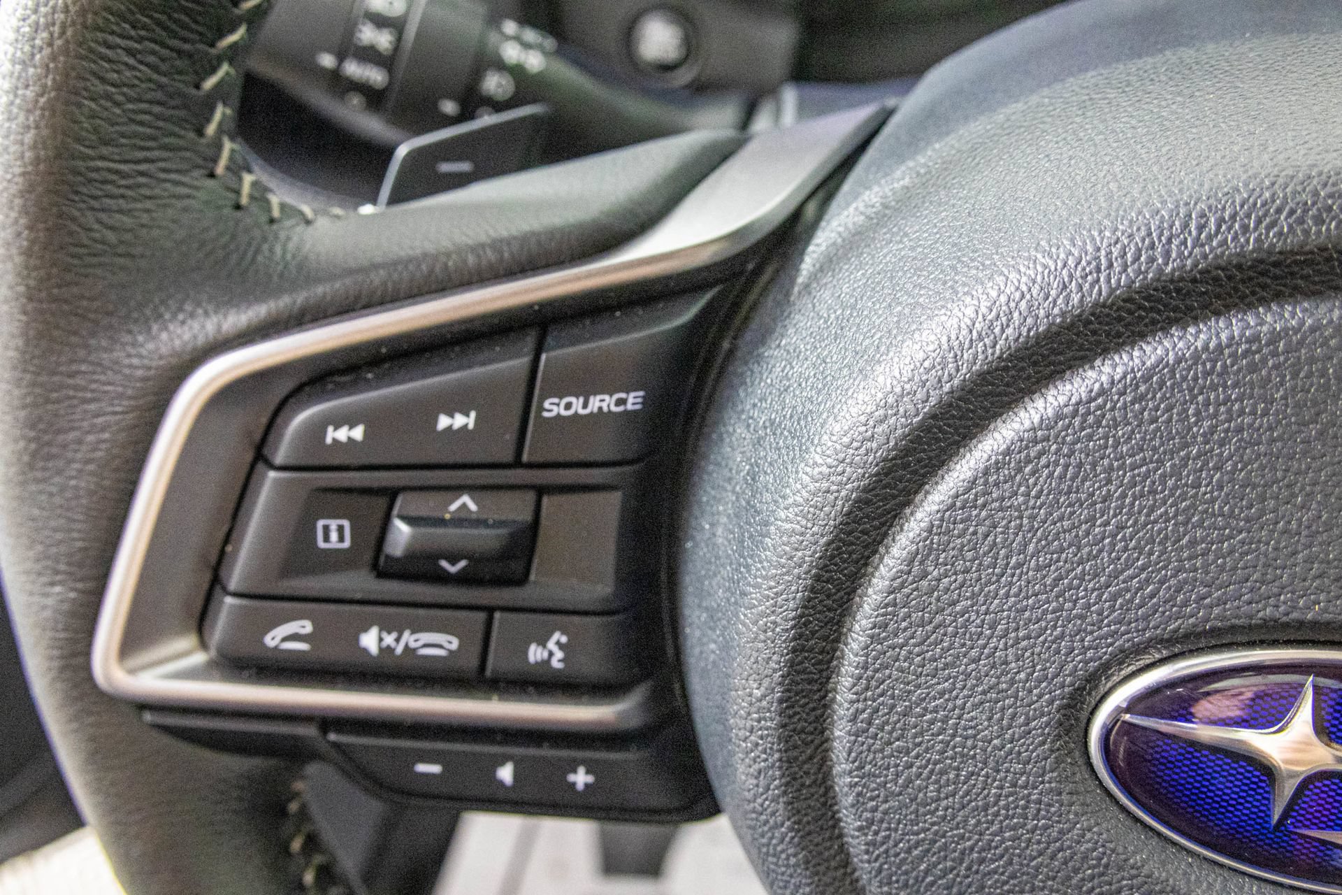 Used 2026 Subaru Ascent Limited AWD/4WD image 34