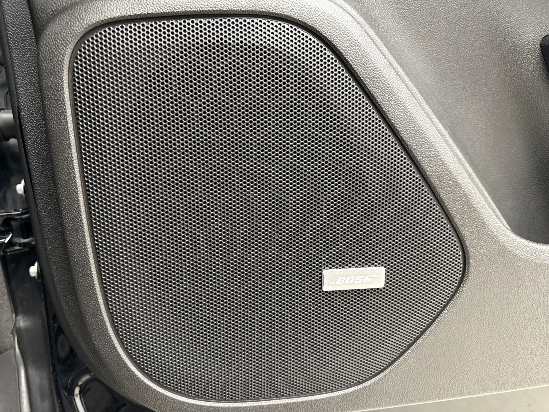 Used 2023 Chevrolet Blazer RS w/ Enhanced Convenience Package image 17