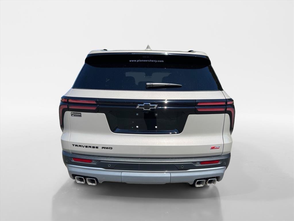 Used 2027 Chevrolet Traverse Z71 w/ Driver Confidence Package AWD/4WD image 4