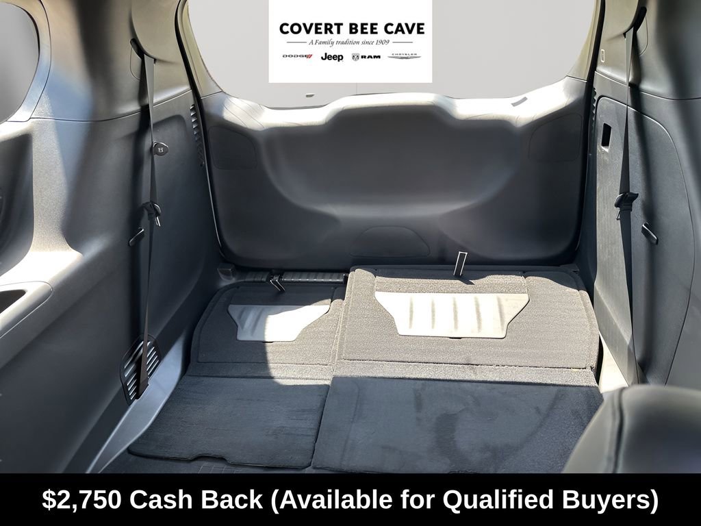 New 2026 Chrysler Voyager LX image 31