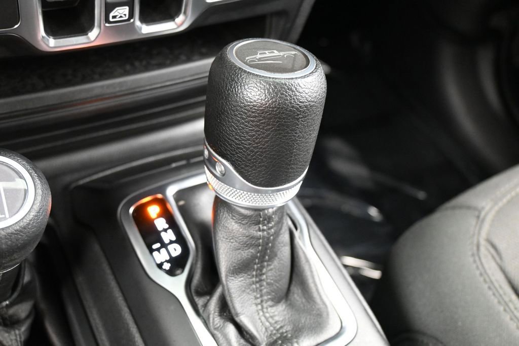 Used 2021 Jeep Gladiator Sport AWD/4WD image 22