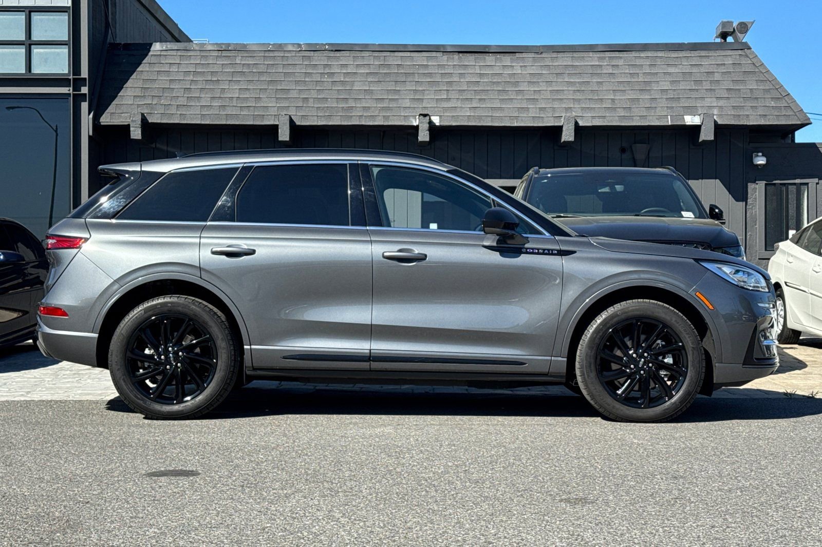 Certified 2025 Lincoln Corsair Grand Touring image 3
