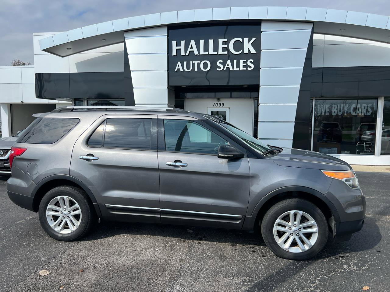 Used 2012 Ford Explorer XLT AWD/4WD image 1