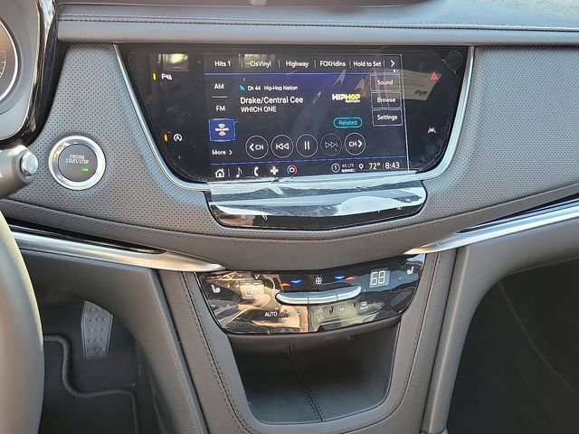 Used 2025 Cadillac XT6 Luxury image 11