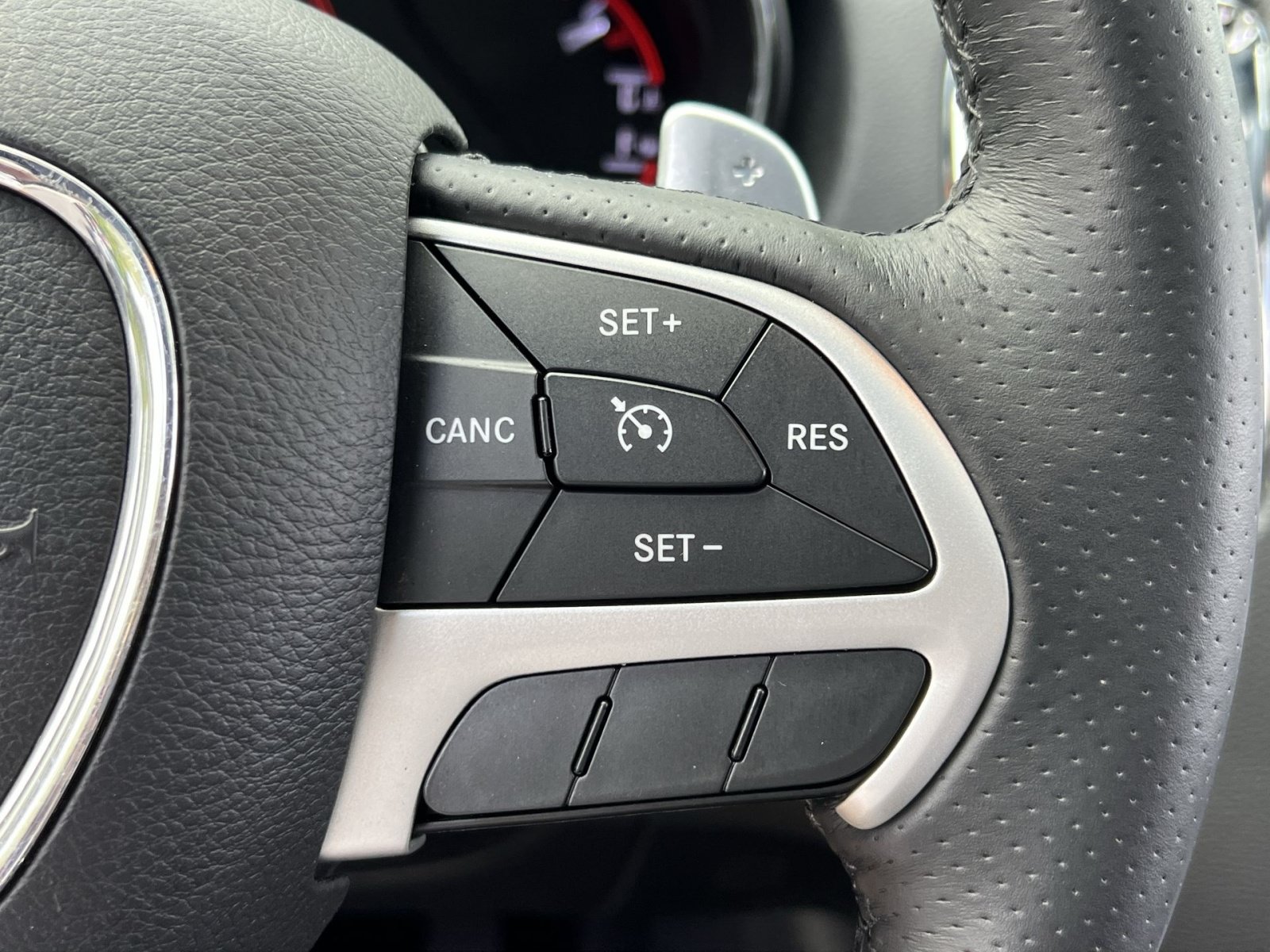 Used 2015 Dodge Durango R/T w/ Premium Nappa Leather Group AWD/4WD image 39