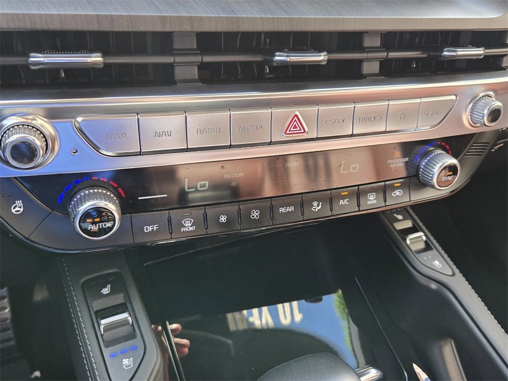 Used 2024 Kia Telluride SX image 28