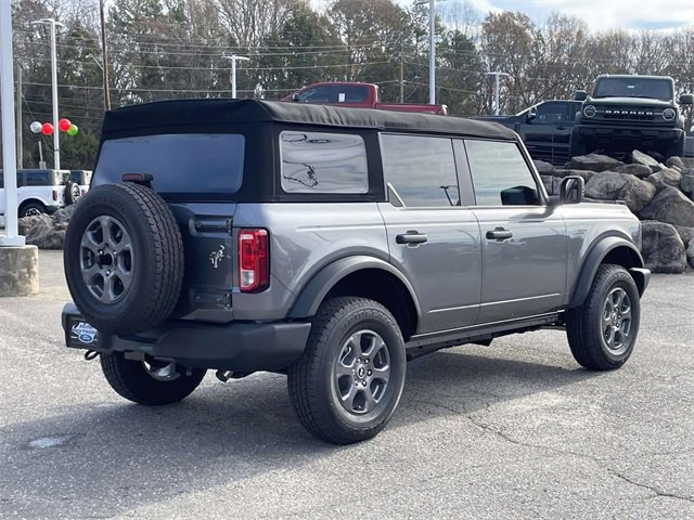 New 2025 Ford Bronco 4-Door image 7