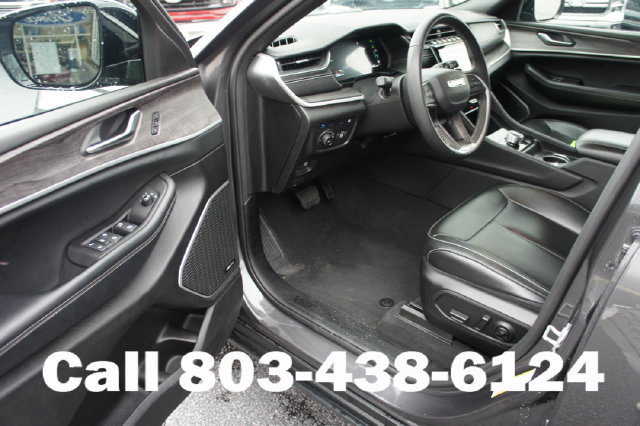 Used 2024 Jeep Grand Cherokee Limited 4xe AWD/4WD image 4
