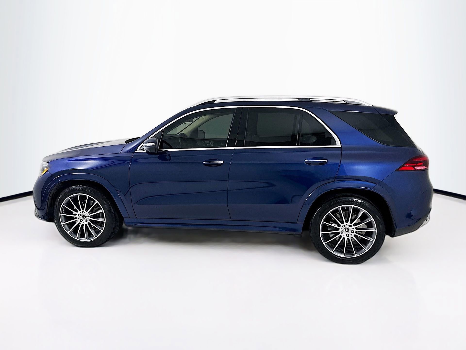 Certified 2024 Mercedes-Benz GLE 450 4MATIC image 5