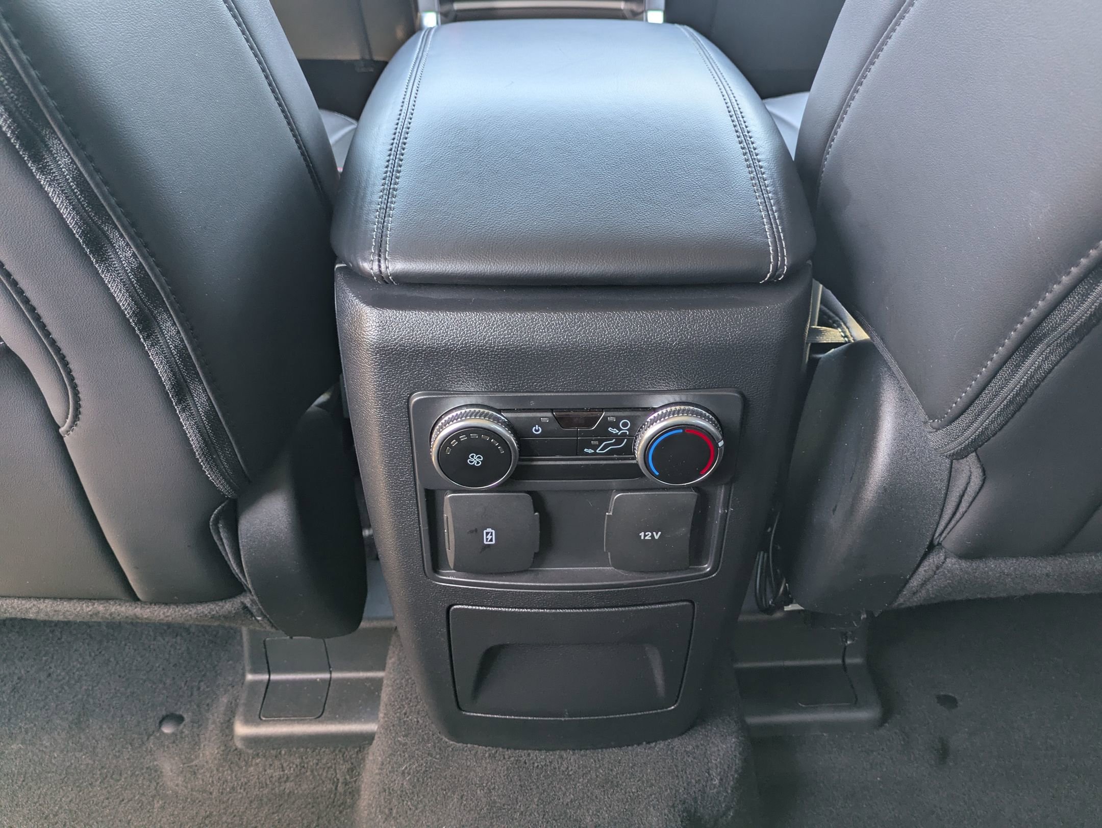 Used 2023 Ford Explorer XLT w/ Equipment Group 202A image 22