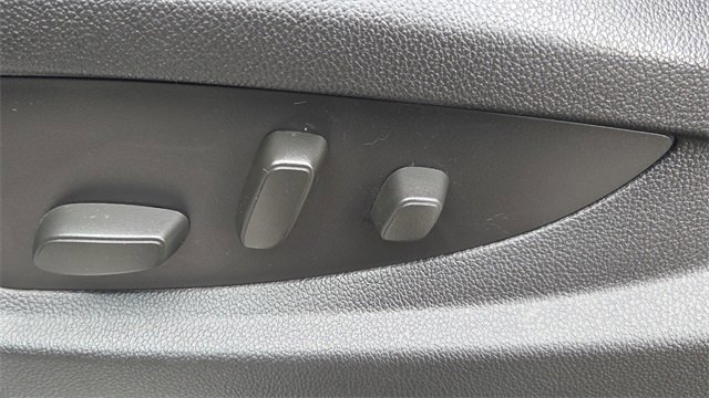 Used 2016 Chevrolet Tahoe LTZ image 39