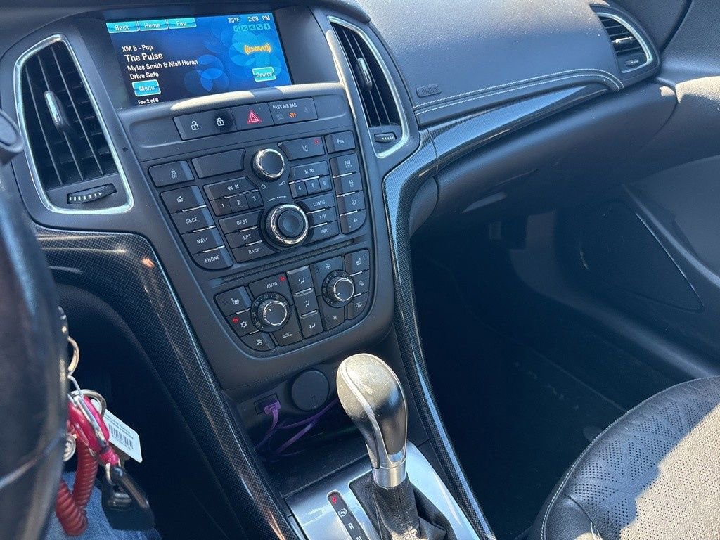 Used 2019 Buick Cascada Premium image 11