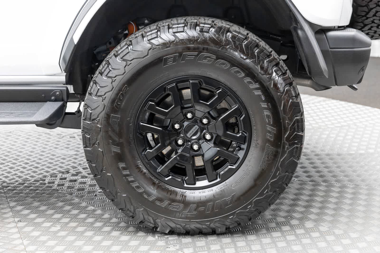 Used 2025 Ford Bronco Raptor w/ Interior Carbon Fiber Pack image 46