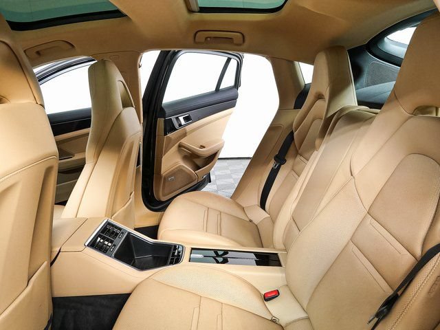 Certified 2019 Porsche Panamera 4 AWD/4WD image 22