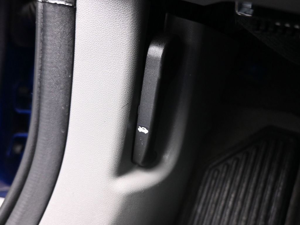 Used 2023 Hyundai Elantra SEL w/ Convenience Package FWD image 29