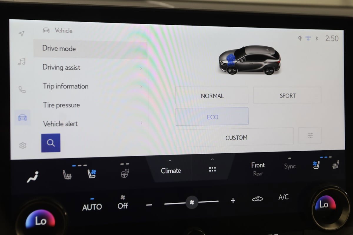 Used 2023 Lexus RX 350 Premium w/ Cold Area Package FWD image 33