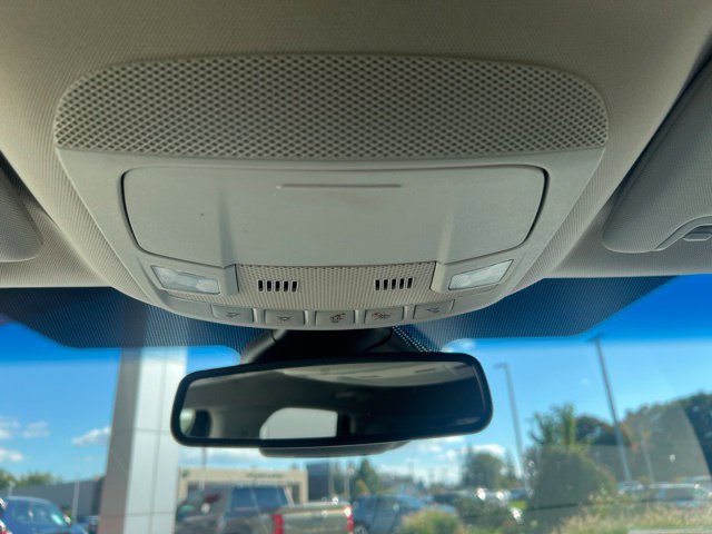 Used 2019 Ford Edge SE FWD image 24