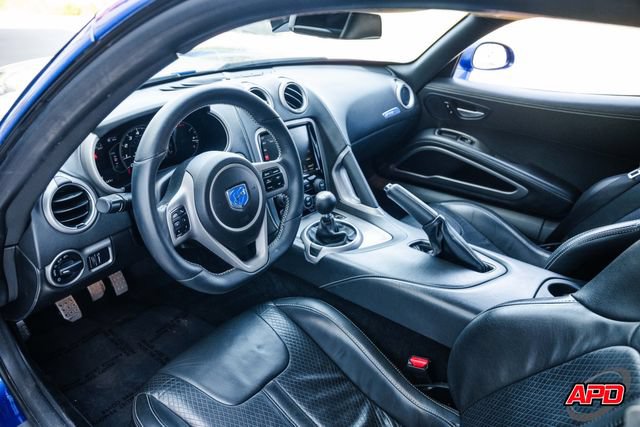 Used 2013 SRT Viper GTS w/ GTS Laguna Interior Pkg RWD image 2