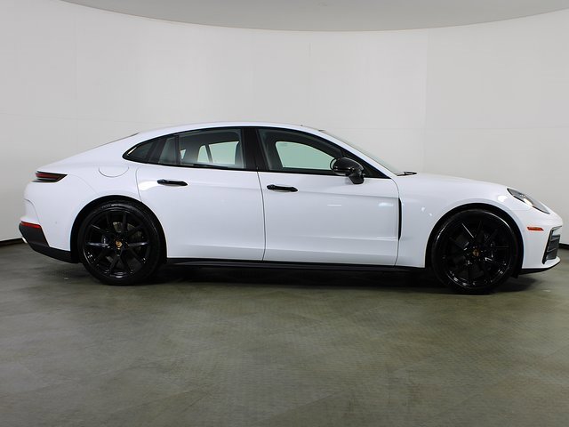 New 2025 Porsche Panamera 4 image 8