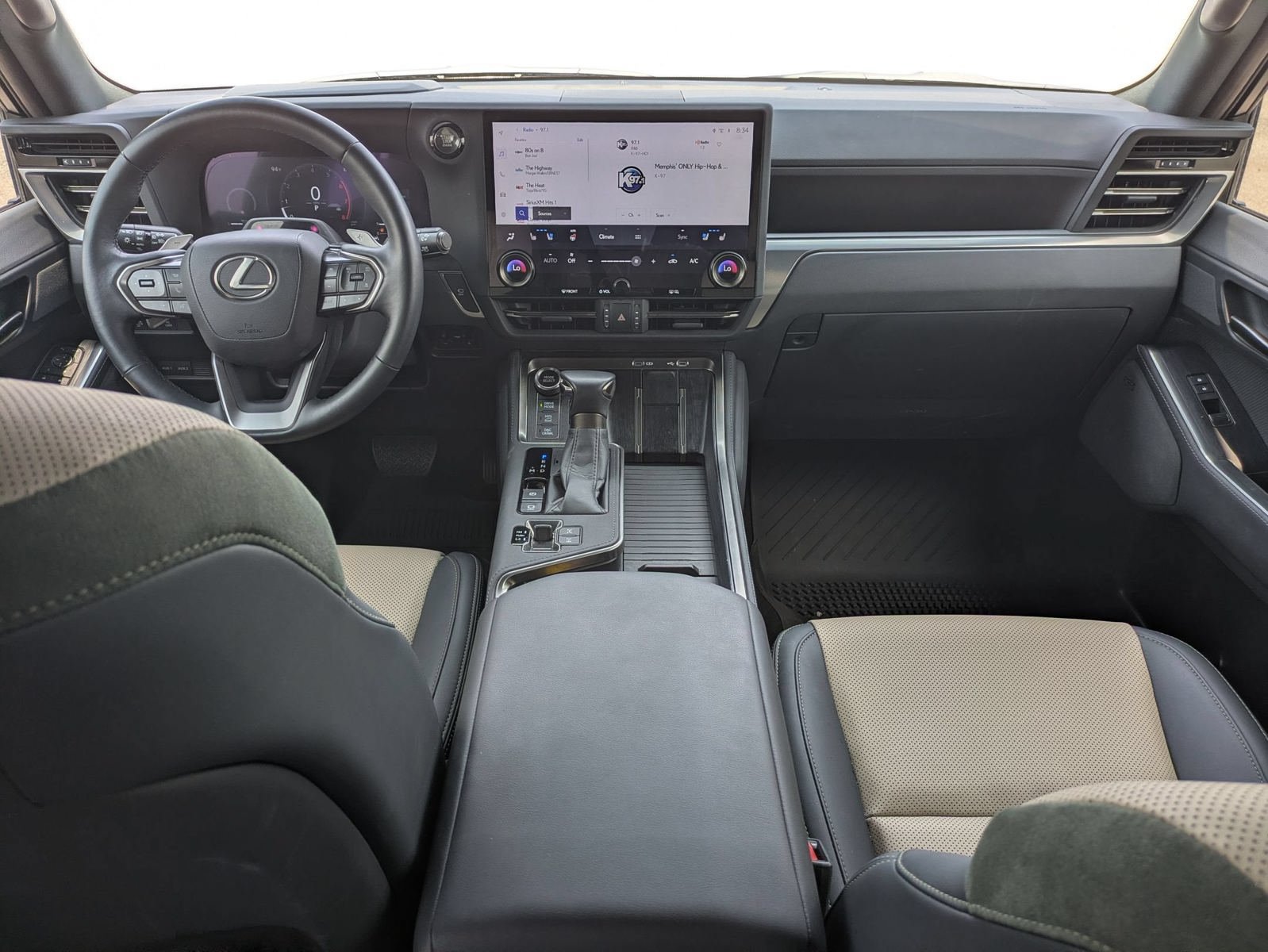 Used 2025 Lexus GX 550 AWD/4WD image 26