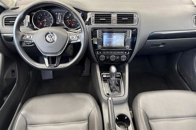 Used 2017 Volkswagen Jetta SEL FWD image 13