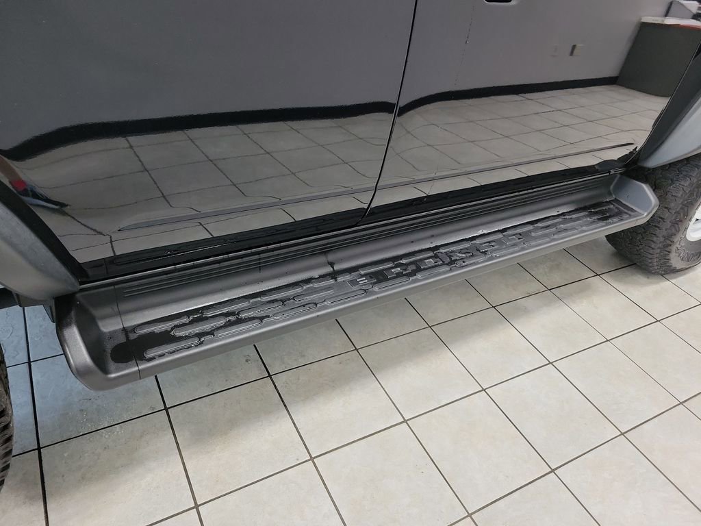 Used 2025 Ford Bronco Heritage Edition AWD/4WD image 22