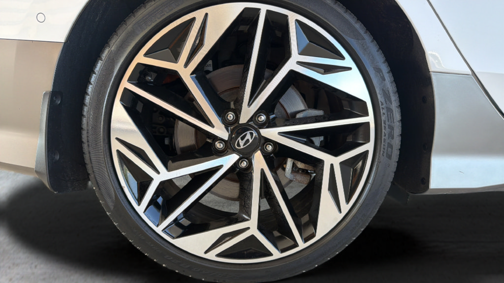 Used 2023 Hyundai Ioniq 6 Limited AWD/4WD image 29