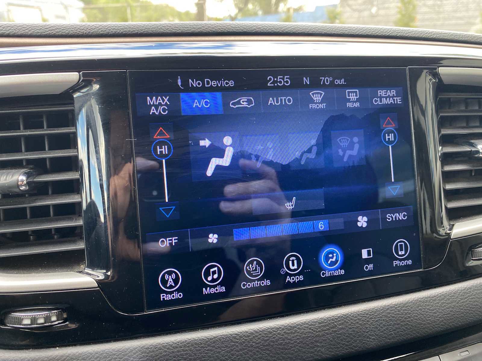 Used 2017 Chrysler Pacifica Touring-L FWD image 22