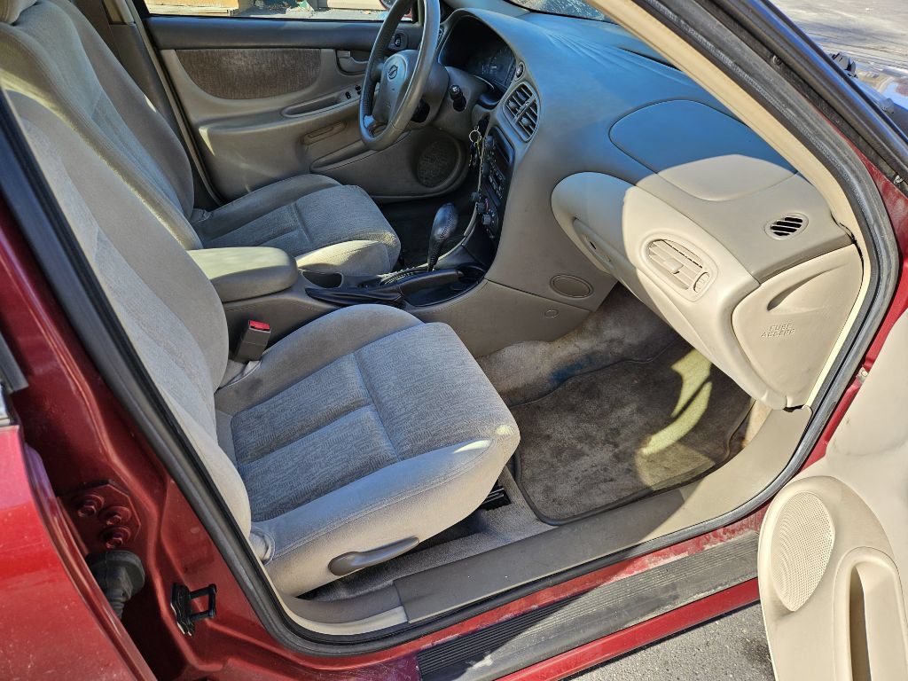 Used 2002 Oldsmobile Alero GL w/ Sun & Sound Pkg FWD image 15