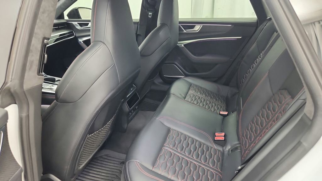 Used 2021 Audi RS 7 Sportback w/ Carbon Optic Package image 43